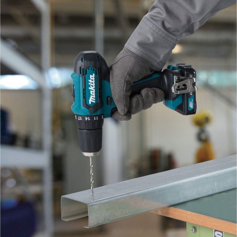 Les meilleures Perceuses à Batterie Makita : Avis et comparatif