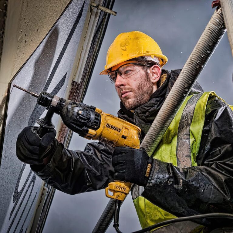 Les meilleures Perceuses Électriques DeWalt : Avis et comparatif
