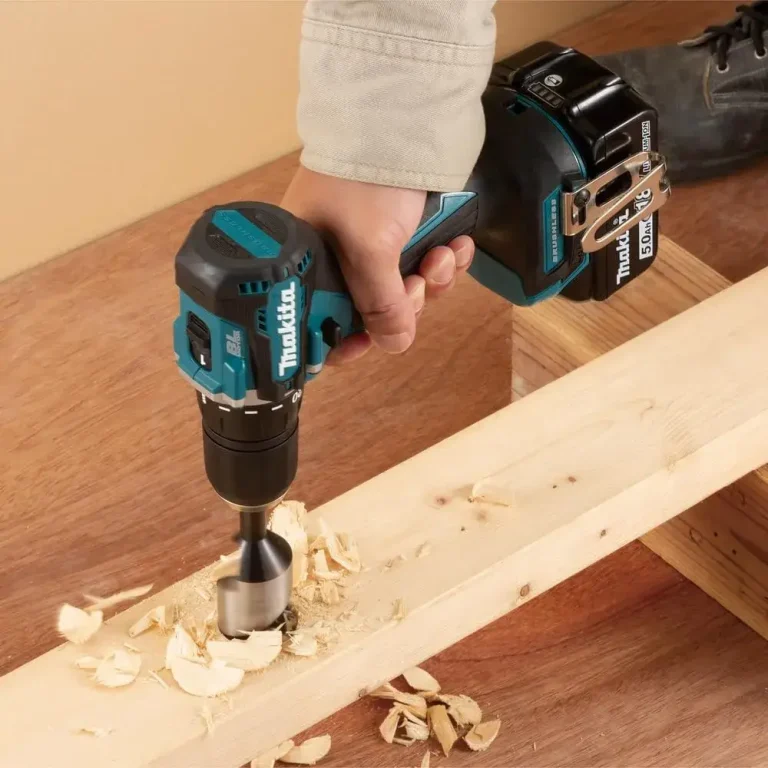 Test et Avis de la Makita DDF487Z : une perceuse-visseuse 18V compacte et polyvalente
