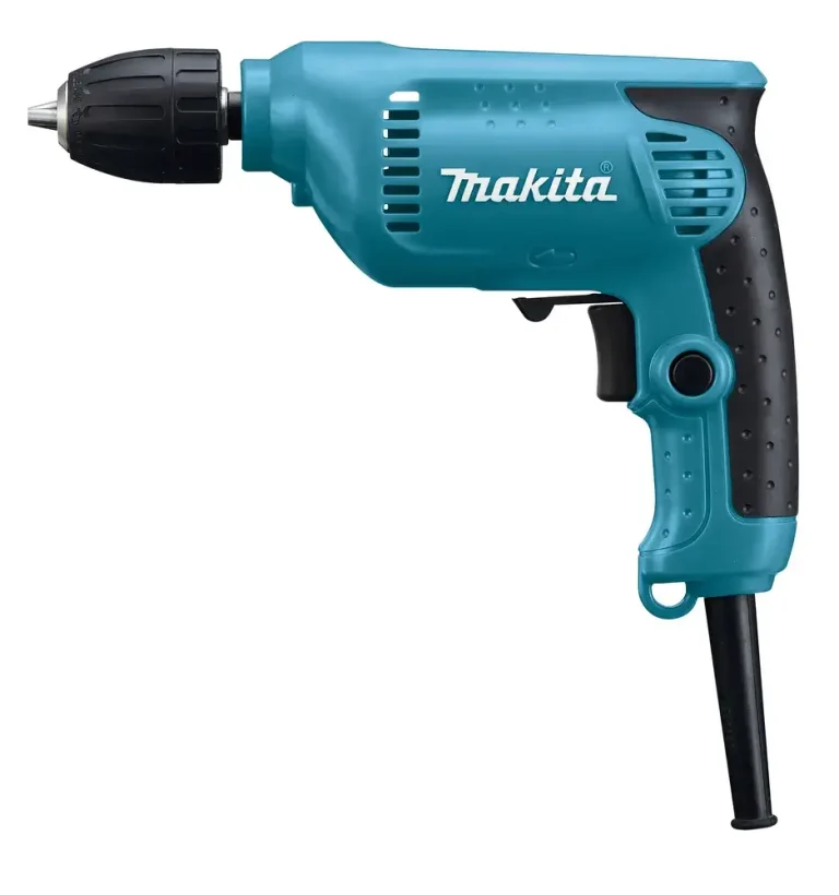 Test et Avis de la Makita 6413 : une perceuse filaire 450W ultra-légère pour perçage domestique régulier