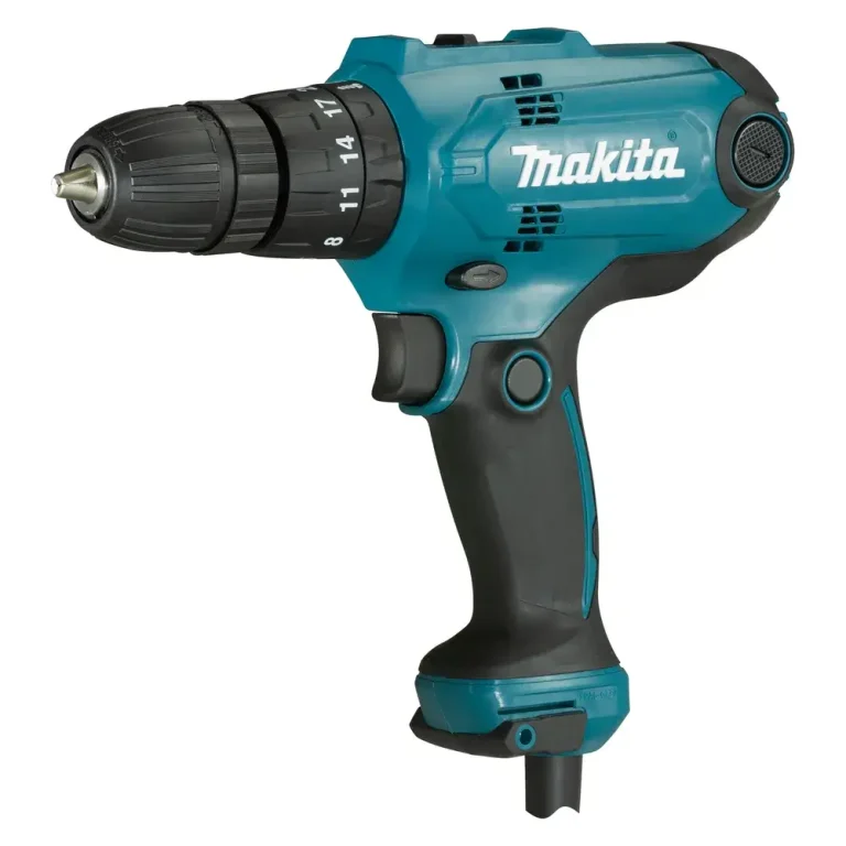 Test et Avis de la Makita HP0300 : une perceuse à percussion filaire ultra-compacte pour travaux légers