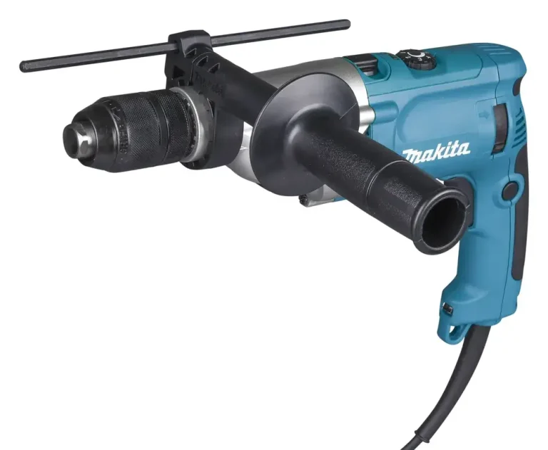 Test et Avis de la Makita HP2071FJ : une perceuse à percussion filaire 1010W pour perçage intensif professionnel
