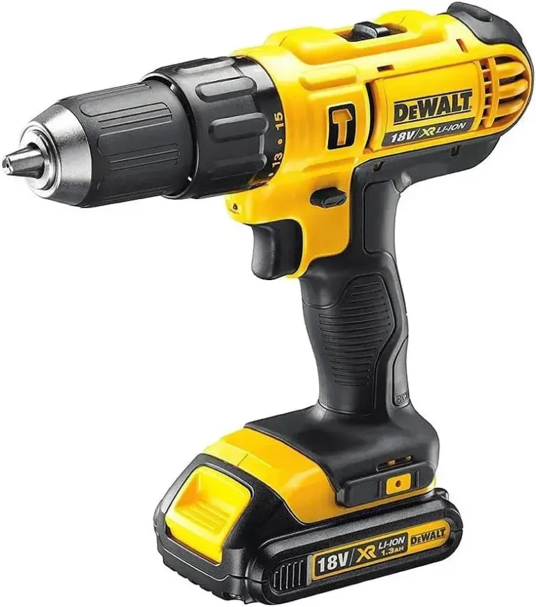 Test et Avis de la Dewalt DCD776C2-QW : une perceuse visseuse à percussion compacte qui équilibre polyvalence et accessibilité