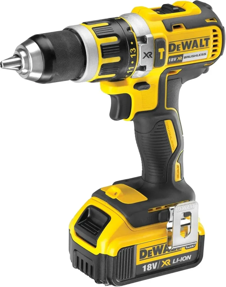 Test et Avis de la Dewalt DCD795M2-QW : une perceuse visseuse à percussion brushless taillée pour la polyvalence