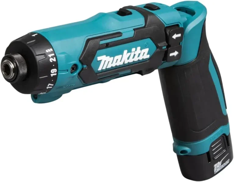 Test et Avis de la Makita DF012DSE : un tournevis sans fil 7,2V ultra-compact avec 2 positions de travail