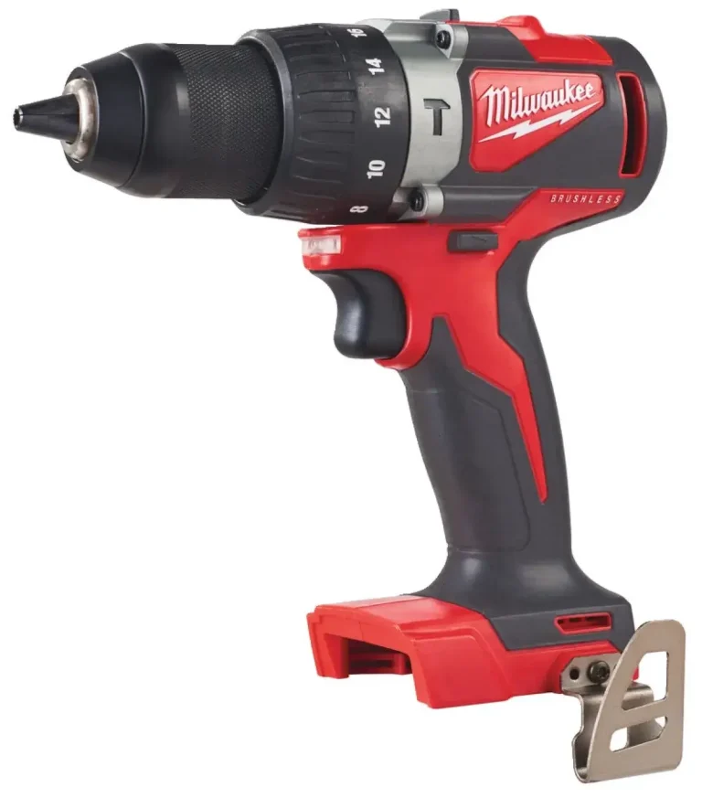 Test et Avis de la Milwaukee M18 BLPD2-0X : une perceuse 18V brushless qui combine puissance et compacité